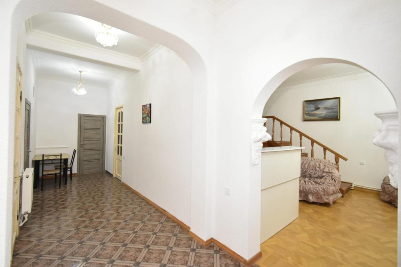 Guesthouses Opera يريفان المظهر الخارجي الصورة